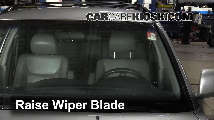 2001 Toyota Highlander 3.0L V6 Windshield Wiper Blade (Front)